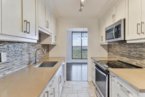 Photo 11 at 1607 - 177 Linus Road, Don Valley Village, Toronto