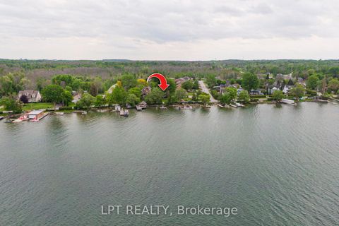 Photo 10 at 17 Lake Drive E, Historic Lakeshore Communities, Georgina