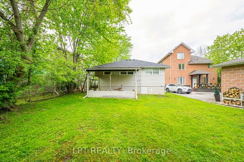 Photo 11 at 17 Lake Drive E, Historic Lakeshore Communities, Georgina