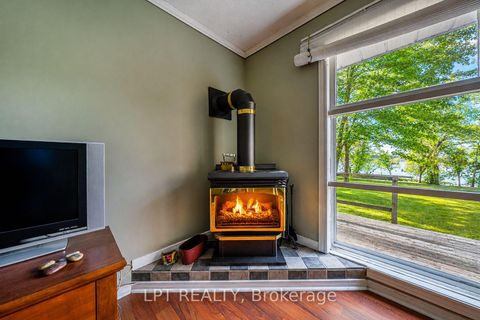 Photo 19 at 17 Lake Drive E, Historic Lakeshore Communities, Georgina