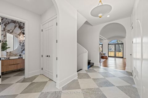 Photo 5 at 38 Ridgevale Drive, Lawrence, Toronto