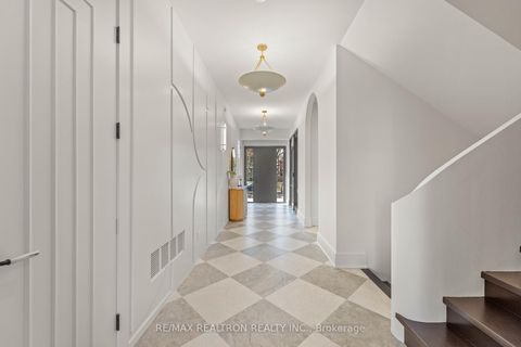 Photo 8 at 38 Ridgevale Drive, Lawrence, Toronto