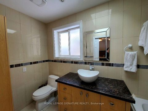 Photo 7 at 59 Valentine Drive, Donalda, Toronto