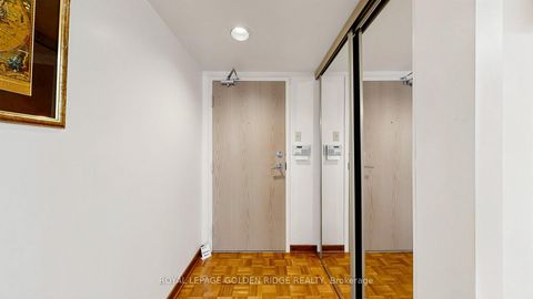Photo 2 at 1003 - 5 Kenneth Avenue, Willowdale East, Toronto