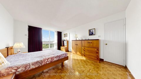 Photo 22 at 1003 - 5 Kenneth Avenue, Willowdale East, Toronto