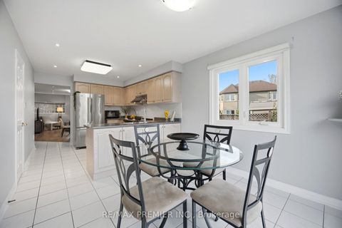 Photo 11 at 104 Cresswell Avenue, Maple, Vaughan