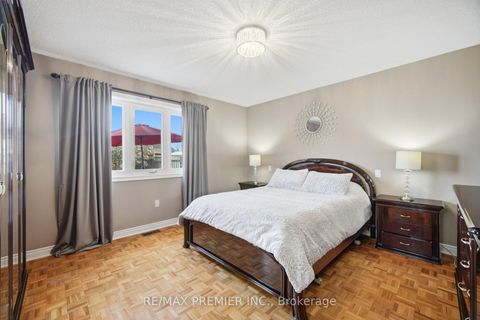 Photo 12 at 104 Cresswell Avenue, Maple, Vaughan
