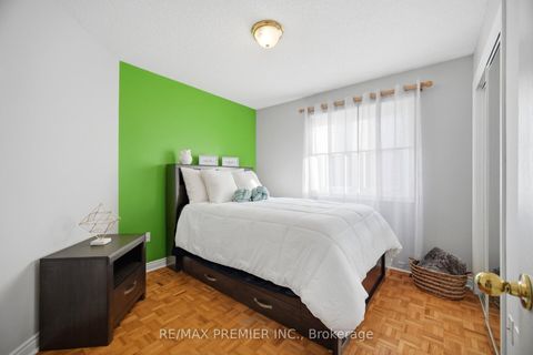 Photo 16 at 104 Cresswell Avenue, Maple, Vaughan