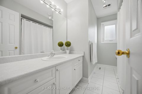 Photo 17 at 104 Cresswell Avenue, Maple, Vaughan
