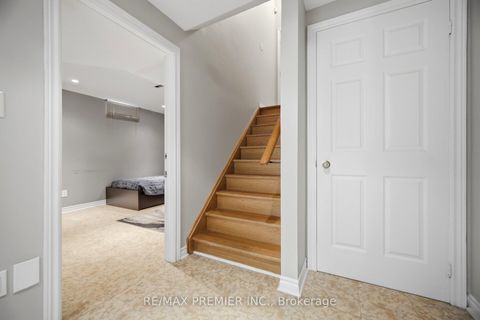 Photo 18 at 104 Cresswell Avenue, Maple, Vaughan