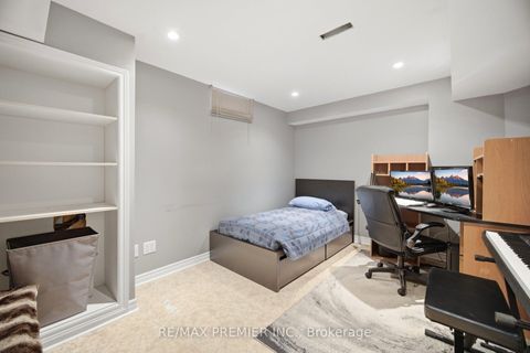 Photo 19 at 104 Cresswell Avenue, Maple, Vaughan