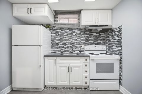 Photo 27 at 104 Cresswell Avenue, Maple, Vaughan