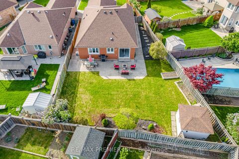 Photo 38 at 104 Cresswell Avenue, Maple, Vaughan