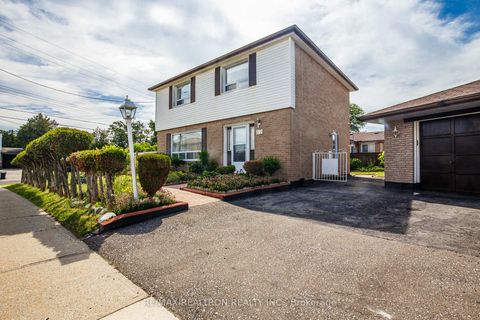 Photo 4 at 62 Hullmar Drive, Black Creek, Toronto