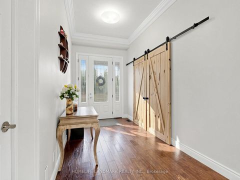Photo 3 at 133 Cooks Bay Drive, Keswick North, Georgina