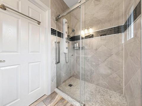 Photo 17 at 133 Cooks Bay Drive, Keswick North, Georgina