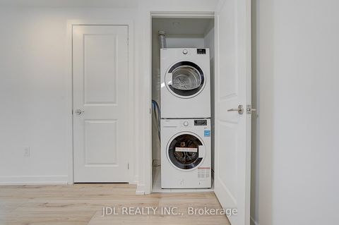 Photo 6 at 3902 - 395 Bloor Street E, North St. James Town, Toronto