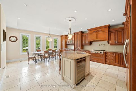 Photo 6 at 2 Kingswood Drive, King City, King