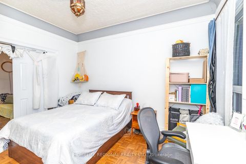Photo 6 at 122 Emerson Avenue, Junction, Toronto