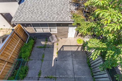 Photo 20 at 122 Emerson Avenue, Junction, Toronto