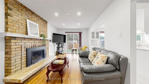 Photo 9 at 44 Calverley Trail, Highland Creek, Toronto