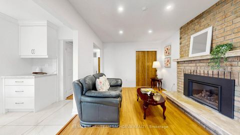Photo 10 at 44 Calverley Trail, Highland Creek, Toronto