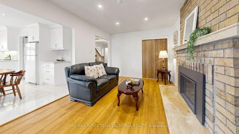 Photo 11 at 44 Calverley Trail, Highland Creek, Toronto