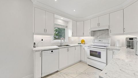 Photo 13 at 44 Calverley Trail, Highland Creek, Toronto