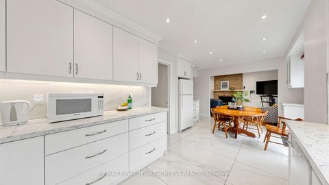 Photo 15 at 44 Calverley Trail, Highland Creek, Toronto