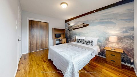 Photo 33 at 44 Calverley Trail, Highland Creek, Toronto