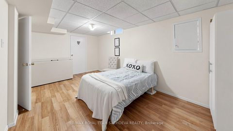 Photo 39 at 44 Calverley Trail, Highland Creek, Toronto