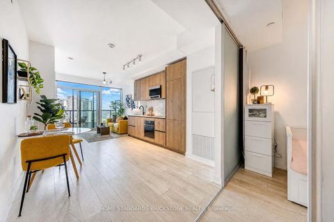 Photo 6 at 1705 - 117 Broadway Avenue, Mount Pleasant West, Toronto