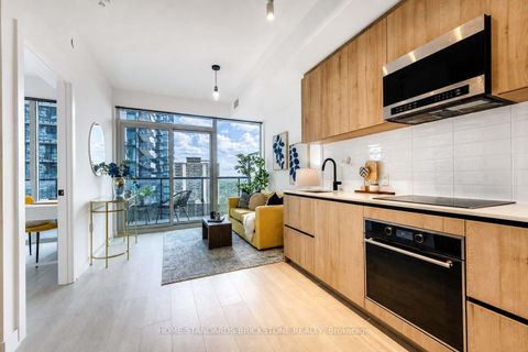 Photo 9 at 1705 - 117 Broadway Avenue, Mount Pleasant West, Toronto