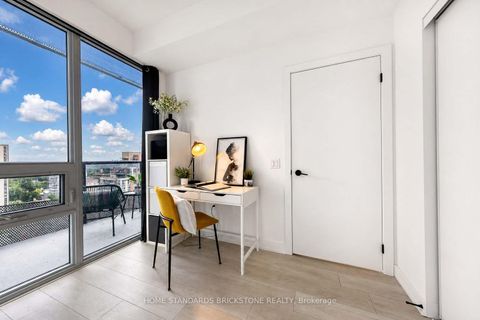 Photo 17 at 1705 - 117 Broadway Avenue, Mount Pleasant West, Toronto