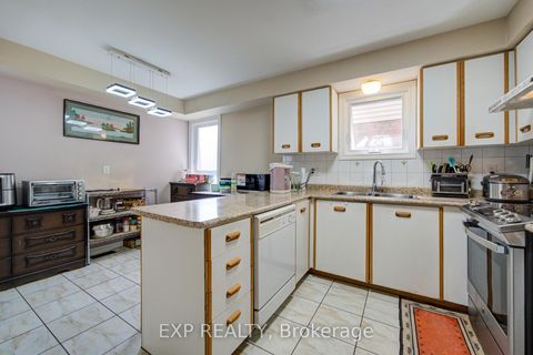 Photo 19 at 12 Staverton Court, Milliken, Toronto