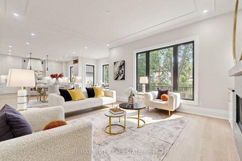 Photo 10 at 160 Lawrence Avenue, Harding, Richmond Hill