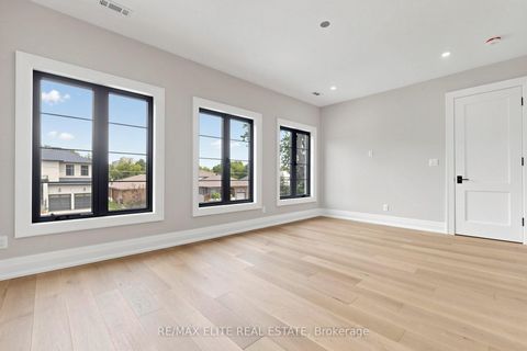 Photo 35 at 160 Lawrence Avenue, Harding, Richmond Hill