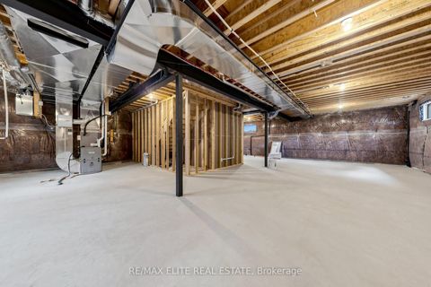 Photo 45 at 160 Lawrence Avenue, Harding, Richmond Hill