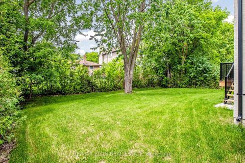 Photo 49 at 160 Lawrence Avenue, Harding, Richmond Hill