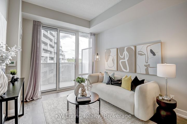 Photo 12 at 861 - 25 Adra Grado Way, Bayview Village, Toronto