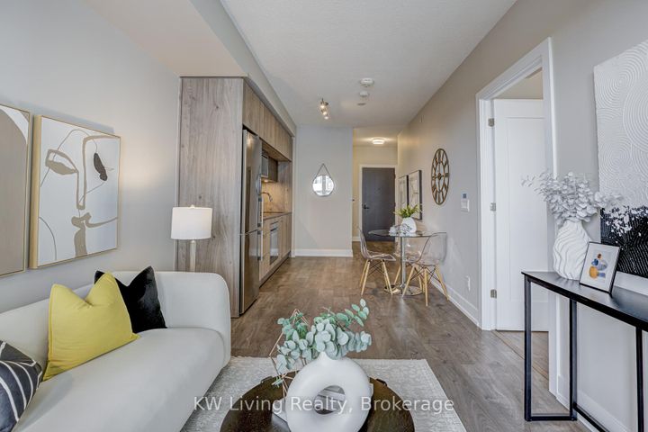 Photo 14 at 861 - 25 Adra Grado Way, Bayview Village, Toronto
