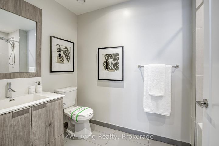 Photo 21 at 861 - 25 Adra Grado Way, Bayview Village, Toronto