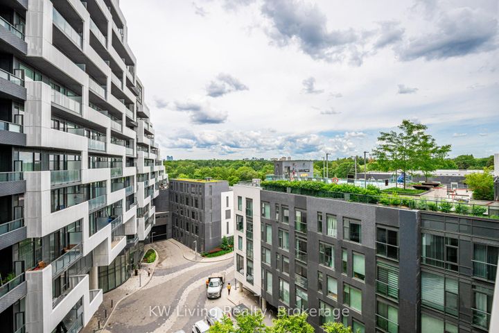Photo 24 at 861 - 25 Adra Grado Way, Bayview Village, Toronto