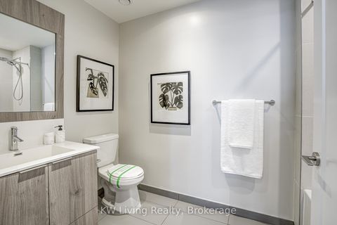 Photo 21 at 861 - 25 Adra Grado Way, Bayview Village, Toronto