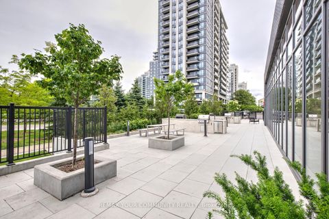 Photo 3 at 406 - 20 Gatineau Drive, Beverley Glen, Vaughan