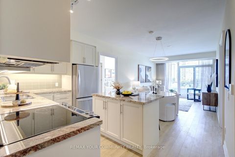 Photo 7 at 406 - 20 Gatineau Drive, Beverley Glen, Vaughan