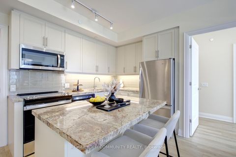 Photo 12 at 406 - 20 Gatineau Drive, Beverley Glen, Vaughan