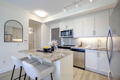 Photo 13 at 406 - 20 Gatineau Drive, Beverley Glen, Vaughan