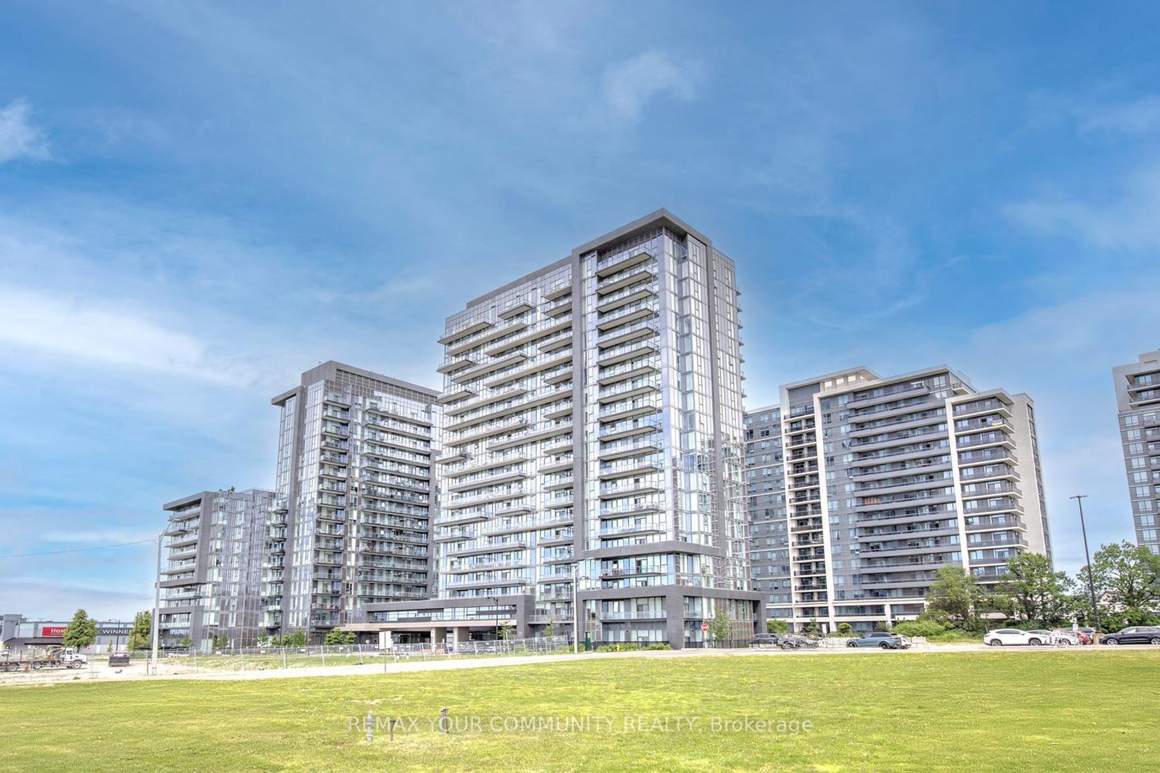 406 - 20 Gatineau Drive, Beverley Glen, Vaughan photo number 2