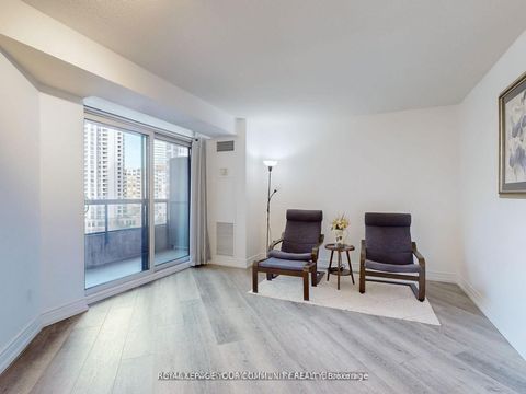 Photo 9 at 929 - 15 Northtown Way, Willowdale East, Toronto